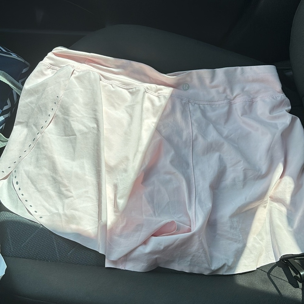 Lululemon flowy shorts